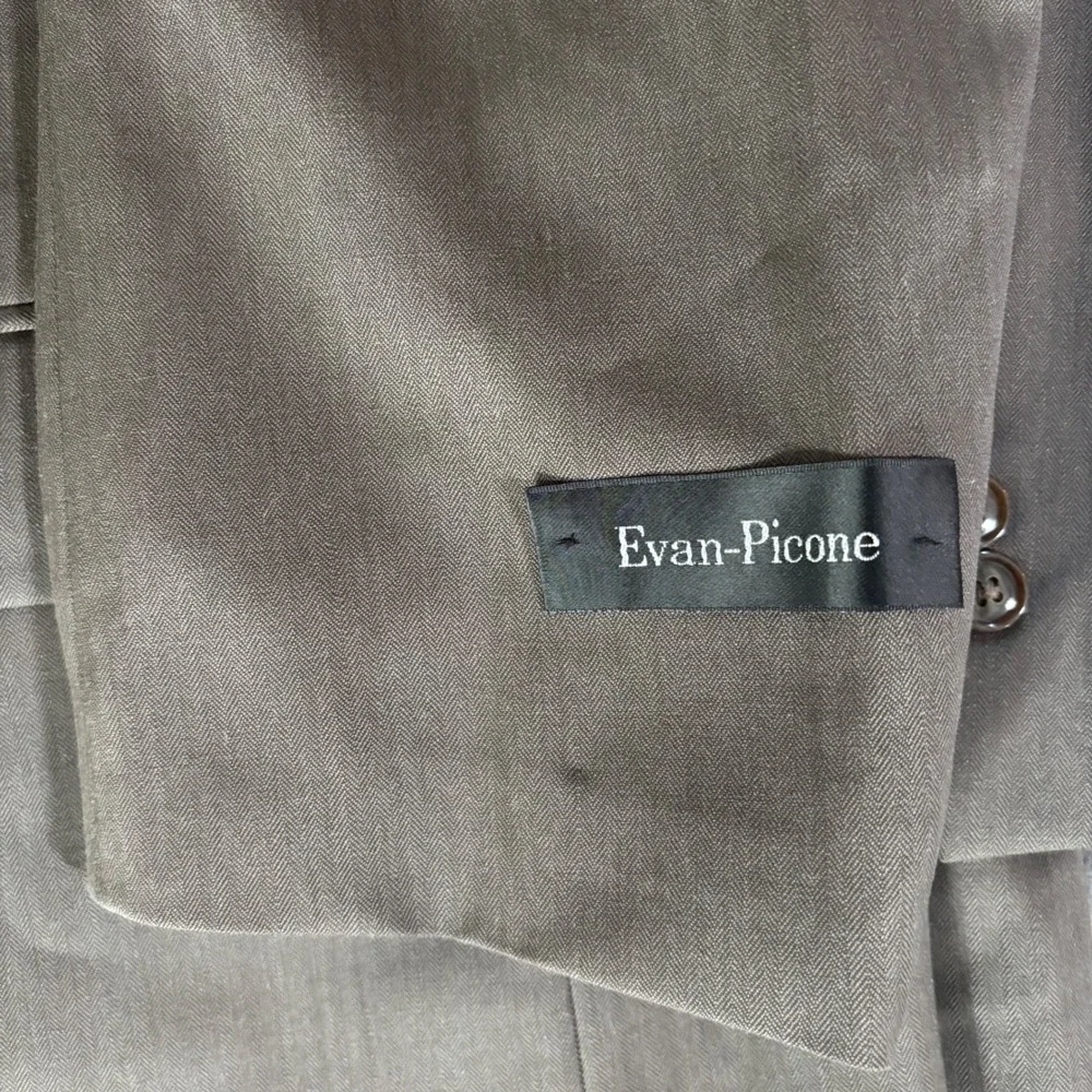 Evan Picone evan picone